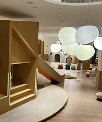 ��Ŀɽ���������Ҹ��徲��