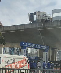 ������߼ܣ�һ��ɽ���������������ô����