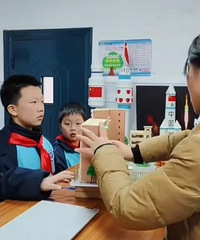 �����5��Сѧ������ǽƤ����Ԥ��ϵͳ