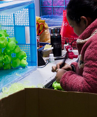 �������ǣ�һ��ħ��Ӣ��������������ͻȻ����