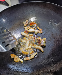 【今天吃什么】皮蛋和五花肉做的上汤菠菜