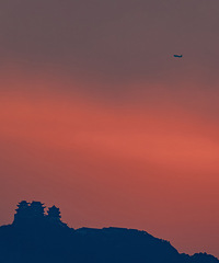 ¥������