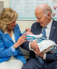 82��ݵǳ�Ϊ���游����Ů�ʸ�������Ӥ