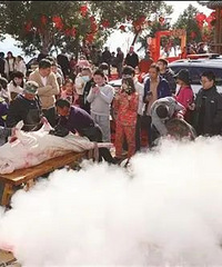 ������500���׵�Сɽ�塰§ϯ�� �������硱��������������