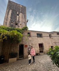 ��ɽʯ���У��غ���·�������������