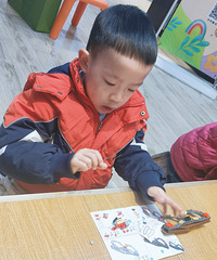 �μ�ͼ��ݻ�ⳡ��Ȼ���������ܴ�Ҷ��Ƚ�æ