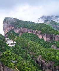 ���ܿգ�̨�ݶ�ؾ�����������