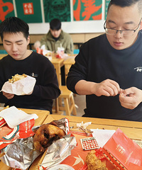 ��˹͡�Բ��꣬���������һ�٣����ھ��ǳ������