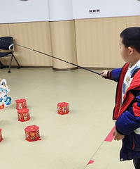 ���´����ޡ�Ԫ�����θ�԰���гԵģ������