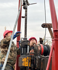 ̨���и���������̨�ݴ���԰�����ĸ�λ�ã�