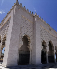 �º�Ĭ��������Ĺ��ͨ���ɫ�����������߸Ƕ�