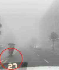 һ���������ˣ�������J˾���������������������Զ��Ʊ�