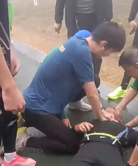 ȷ���ˣ�����̨��Ӣ�۴����������6���Ϲ����ӣ�����������˾�