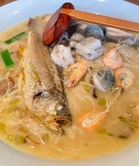 ������ȥ��һ�뽪����