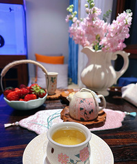 �;߿������������˲�ߵĿӣ�һ������5�����