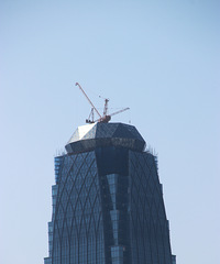 ��ʢ�������Ƹ�����¥�������������ˣ��й�����ʩ��