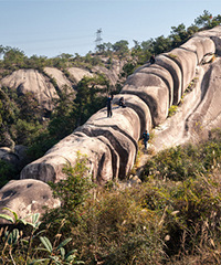 ���ݴ���ɽ�����ߣ����͵ġ���Ƥ��·