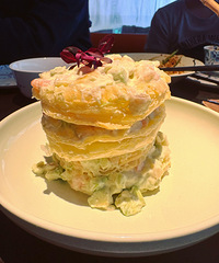 ����ȥ���˺��ݣ��Ŷӳ��˸��������