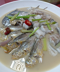 ����ף��Է�385��ý�˵绰��200������15�������ý��