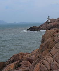 �۸����ǣ�̨����Щ�ϰ�����𱬣��е�����һ����Ԥ��