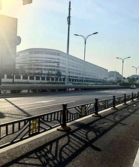 ����������ͷ·������ͨ��