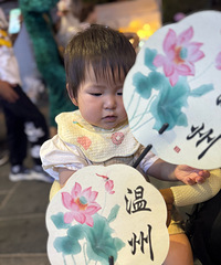 �������������棬ÿ���۵Ĳ��У������Ƴ�������������������