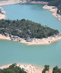 ��2025�μǡ��Ǵ���ɽ���ݱ����ĵ�������ʯ