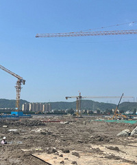 ̨��ְҵ����ѧԺ��У�������¸������׮������