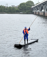 �����ξ��ˣ����������¾���������