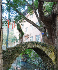 ǧ�������ɽˮ����