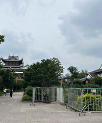 ��b�Ͻ����ţ���ʱ�ر�