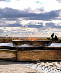 ����˹80����ʤ���գ�������ʥ�˵ñ�