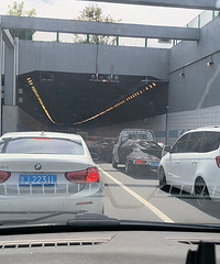 һ��ɽ������ض³���ǰ����ô���