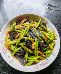 【今天吃什么】豆角焖面