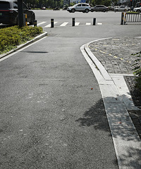 ����·�������ֻ��ǵ�ƿ��������