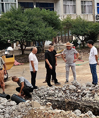 ����ͻȻ̮�����ٺ�һ��ɲ��ð�Сʱ���� ����ȫ���ߡ�