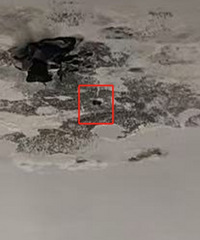 漏水发霉了,这顶的上面不是露台吗