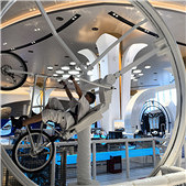 ����̽������