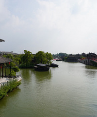 ���б����������ֺ��������㣬�����԰ֵ������