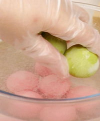 ������һ����ˮ�Ǻ�«�����ǲ�ɫ�ģ�˭�ܾܾ���