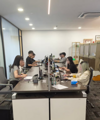 ����װ�ϰ����޹�˾�����ˣ�û���ʣ�ÿ�쵹���ϰ�30Ԫ