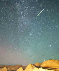 ���ڽ���������̨���˼ǵ�̧ͷ����