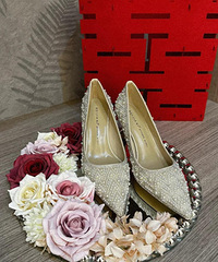 ���ƻ�Ьչʾ��