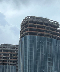 ����˫��150����¥Ļǽ�е���