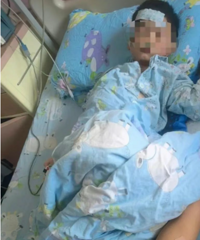 6����ͯɳ̲��Ųȵ����㣬�ڶ�������ε������ͽ�ICU��