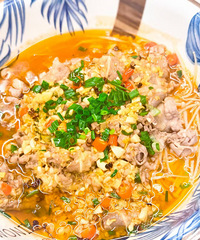 �ѵü��￪����ŵ���һ�ѣ�