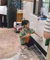 �ҳ���500Ԫ���������̴�ɨ���ң����ǰ�Ĵ�ɨ����˭��ģ�