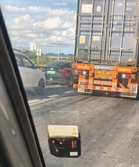 ��ɫ��˹��ǿ�б𳵵��º���������ײ����Ҳ���ײ����