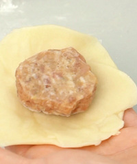 ������Ц����������±��������������ֺţ�