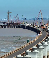 ̨����������ȥ�Ϻ������ˣ�ͨ��ʱ����ڡ���